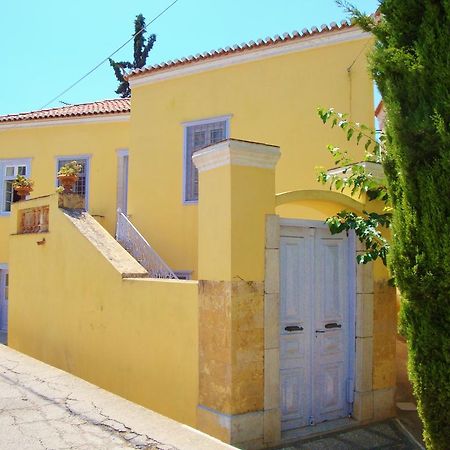 Villa Spetses المظهر الخارجي الصورة