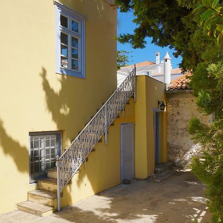 Villa Spetses المظهر الخارجي الصورة