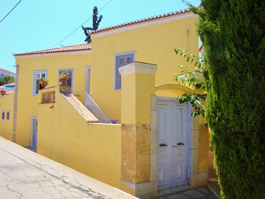 Villa Spetses المظهر الخارجي الصورة