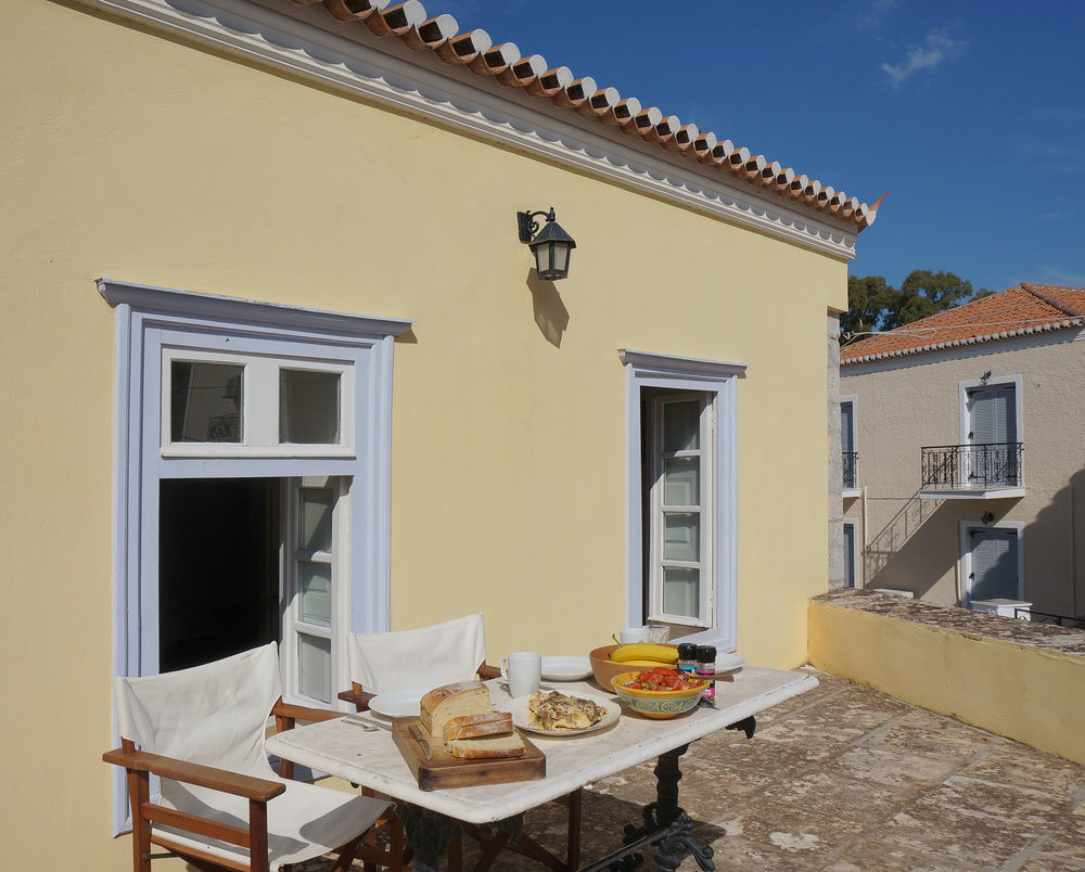 Villa Spetses المظهر الخارجي الصورة